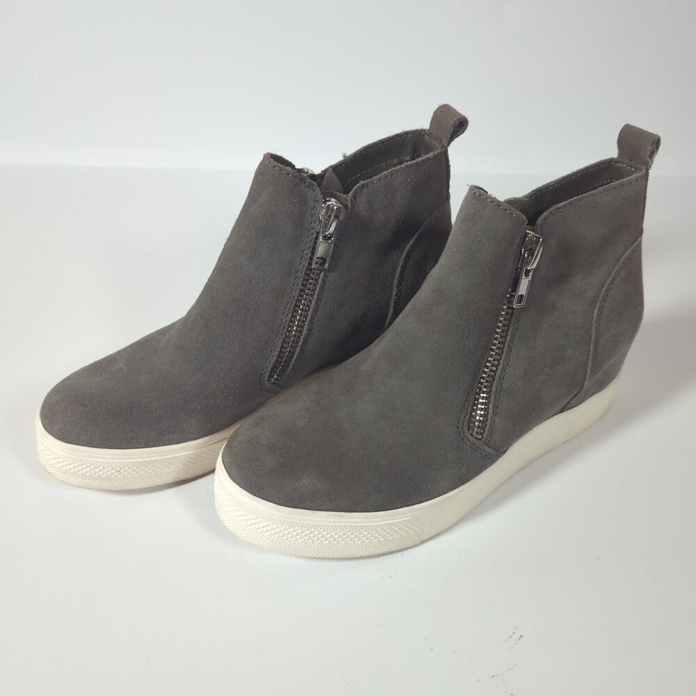Steve Madden Wedgie Gray Suede Hidden Wedge Sneakers Size 8
